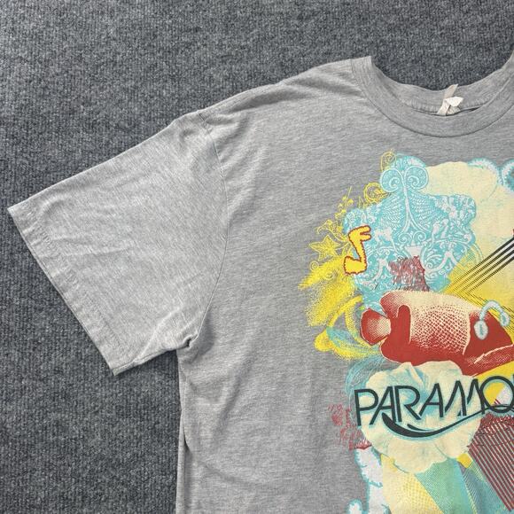 Y2K Paramore Band T Shirt Merch Rock Punk Alternative Band Tee Early 2000s Sz XL - Picture 3 of 10